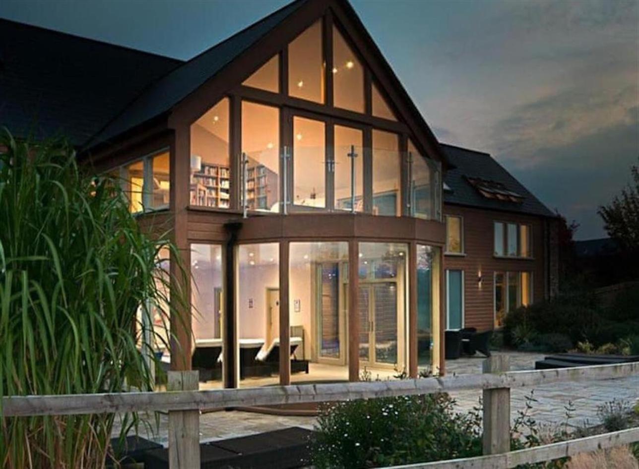Luxury Barn Conversion 웰스 외부 사진